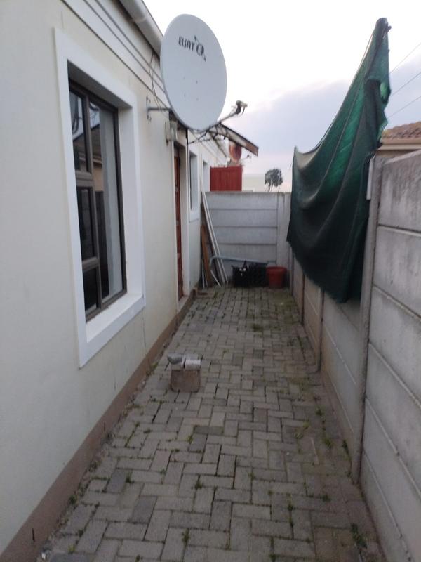 2 Bedroom Property for Sale in Hagley Western Cape